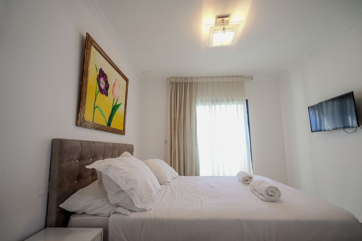 Royal Tulip Suite